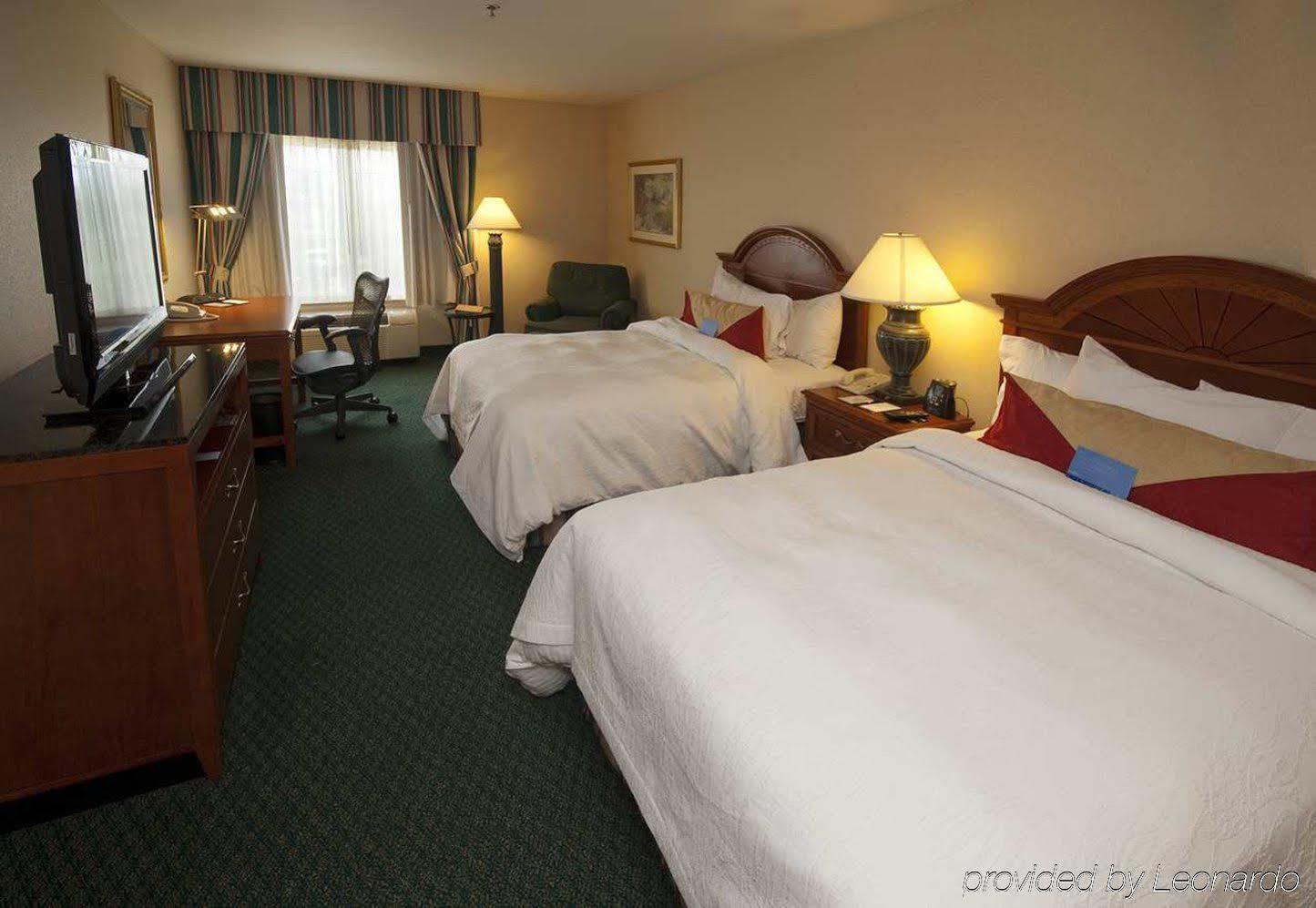 Hilton Garden Hotel 3*